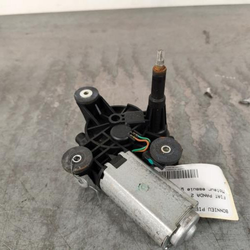 103940063-77ac2fc7-d02d-4894-b939-0cda1da0db6e-Piece-Moteur-essuie-glace-arriere-51864399-FIAT-PANDA-2-PHASE-1-7661251b380fc975c3fbef79c6e87bc9f27f1b78afaa1aca93cbb78c5ce94b47_m.jpg