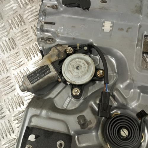 104054008-2f262bdb-3673-4459-aabd-5b6f49fbd006-Piece-Leve-vitre-electrique-arriere-gauche-8340526000-HYUNDAI-SANTA-FE-1-cb21a223ec751b70dab469ab086bbf27cb98d03c747d572dd7cdf79aac7d37c8_m.jpg