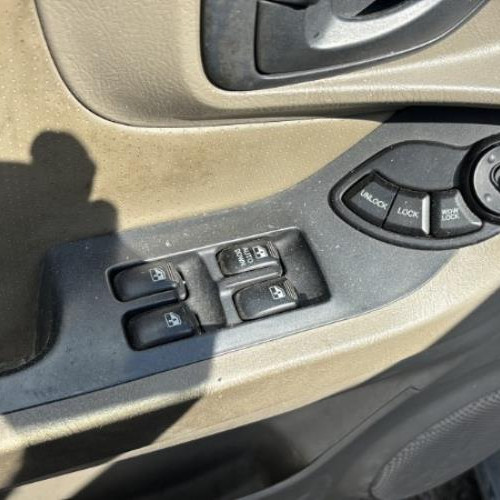 Vehicule-HYUNDAI-SANTA%2520FE%25201-2000-8063ac84888ded05d5a28b4816f1d6e18d43d9de90595d221fdef5e1cca44a66_m.jpg