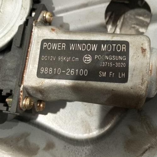 104054010-f8b72c9e-b110-4d13-902e-a149a0fe8f27-Piece-Leve-vitre-electrique-avant-gauche-8240526000-HYUNDAI-SANTA-FE-1-0697f581c07b3800aa93aa2c6816009dd83757e8868647ecb46609fe05142059_m.jpg