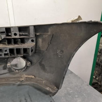 104223509-f1cb0591-721d-4028-b9aa-bfd2764f0e21-Piece-Pare-choc-avant-7701476554-RENAULT-CLIO-2-PHASE-2-e4c2b7809134d5f82d5c81eb88ad46ffa63274cff2d6f151bb6e52f54d08494d_m.jpg