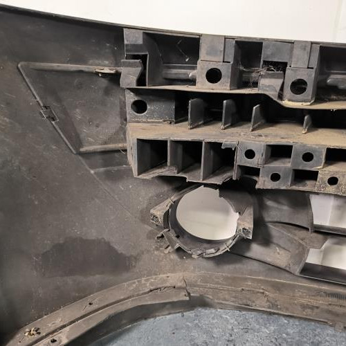 104223509-85c47540-f232-4c0a-9eff-087e6bff74d6-Piece-Pare-choc-avant-7701476554-RENAULT-CLIO-2-PHASE-2-fb18b949abf1d9e9465c647971f6d3ec7af99e571e5e945c443605955b0e68ea_m.jpg