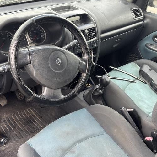 Vehicule-RENAULT-CLIO%25202%2520PHASE%25202-2003-d3c78a4e3e93ce4c17efbb6b62ab44bda9f176908d68ab8369665c04d0faf03d_m.jpg