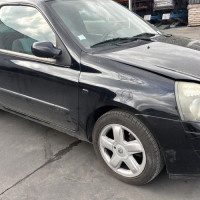 Vehicule-RENAULT-CLIO%25202%2520PHASE%25202-2003-47fe7bb16a262101a7d01b77abbfa0600c60b4ea9c05aeb56fb9d65ed0e51934_m.jpg
