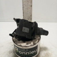 104236946-38c9142d-07ae-4ea3-bc2d-64da5ebdc5dd-Piece-Commodo-phare-7701060397-RENAULT-SCENIC-2-PHASE-2-b40826c50c81c6142b391fc6cb78f62391d85b752853d8ef74f4aef97e7a4f5a_m.jpg