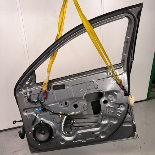 104463550-3cff69b5-eff3-402d-9fa9-8150dfc746dc-Piece-Porte-avant-droit-801002599R-RENAULT-TALISMAN-9effde1c0df0b953170bc6b50ba4580957279aa59e6ac9fff32fd2172924f3e0_m.jpg