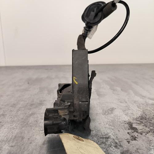 104466812-16713e84-93bd-4236-9614-a0c76c47f0ff-Piece-Fermeture-centralisee-avant-gauche-805034777R-RENAULT-TALISMAN-54a41f56fa83be4fda4d7f2170f2e0e97c9bf1aa1771c538254b95e89a37be95_m.jpg