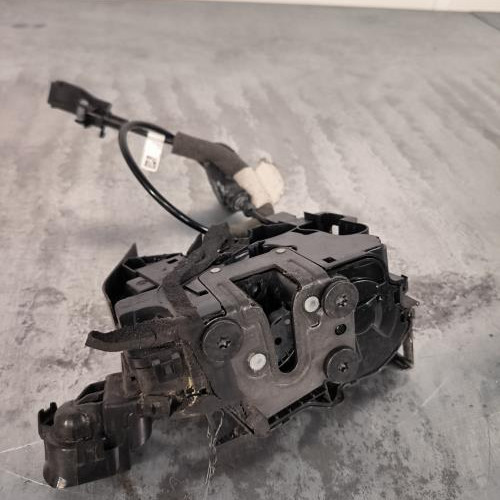 104466812-d6eee4ff-5d9e-437f-81ea-602a11f5c00c-Piece-Fermeture-centralisee-avant-gauche-805034777R-RENAULT-TALISMAN-557169e116e30950f9b3cf707f96d17d0d720c10e6ab3cea09cdf86eccacc83e_m.jpg