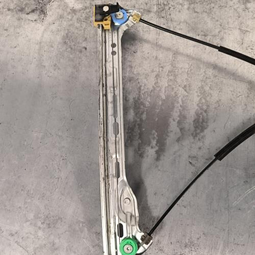 104466819-07c82be3-8769-43f7-a322-f5d2de511da2-Piece-Leve-vitre-electrique-avant-droit-807201773R-RENAULT-TALISMAN-981579fcd6cfe3bec9afaae32be72fc1882dad6bf9da9b36323120df482bce64_m.jpg