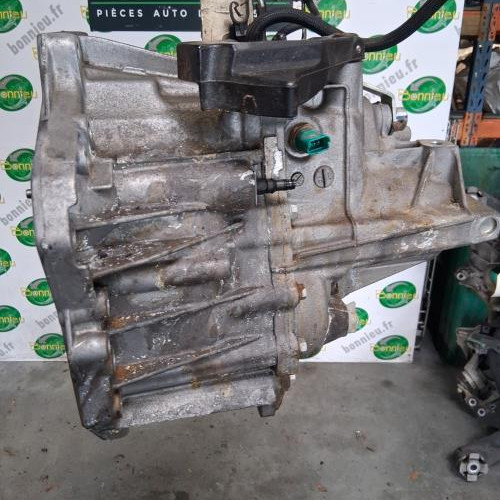 104469534-00ee6d57-deff-4edb-bc13-308c84e9ea01-Piece-Boite-de-vitesses-RENAULT-TALISMAN-c4b6352f5f35130bbbe8db2c2e17f136320eb3deb3b03d490fd011eaa0df9f88_m.jpg