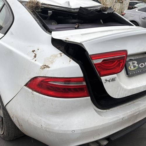 Vehicule-JAGUAR-XE-2016-55aa31487754439c8648a15db1924702be4fec672ec3e9672a68341f4736b03f_m.jpg