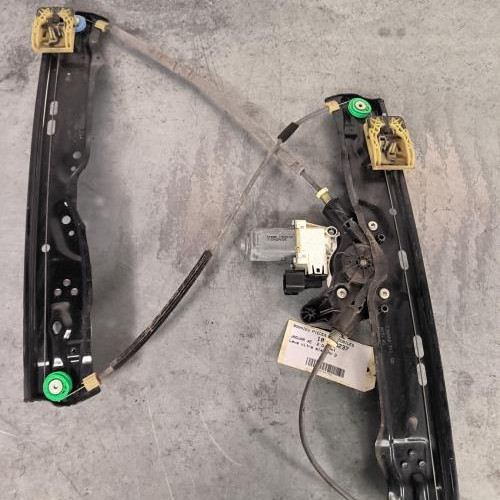 Leve vitre electrique avant droit