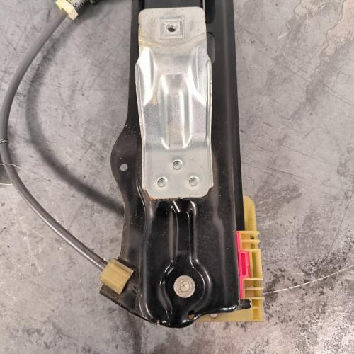 104473238-db03e3e2-876e-4d4e-b24a-f209ca5ae502-Piece-Leve-vitre-electrique-avant-gauche-T4N29081-JAGUAR-XE-6121e14b6cff574595ee3678733327ddedc680131d94ea61d9a4ba3240f01b7e_m.jpg