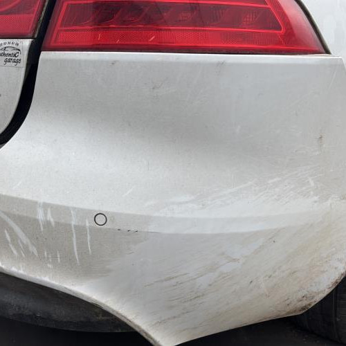 Vehicule-JAGUAR-XE-2016-ca2dd73e745d5b2dde81fda8604a3eb0740161a631a9b757f8ea1b8ab98fb378_m.jpg