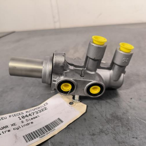 104473322-c6f3b530-b44f-4139-b85a-f67c366337f8-Piece-Maitre-cylindre-freinage-T2H42221-JAGUAR-XE-750371616ef1679180a63ae4a9de25147514c99c584c8138311b5a5106609b30_m.jpg