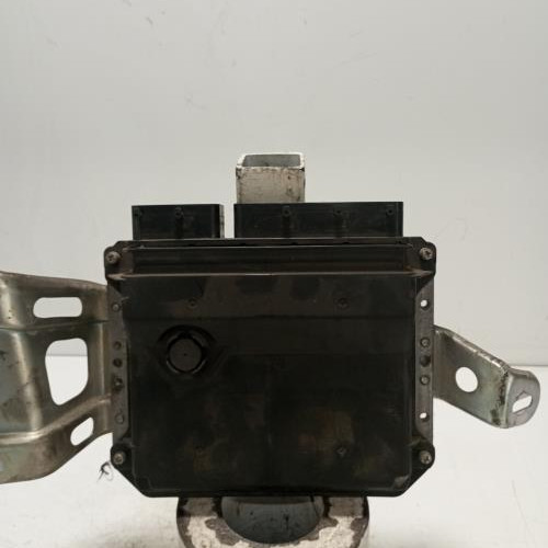 104488905-1768271e-e116-4f5d-a901-e495d7ab739c-Piece-Calculateur-moteur-896610DB21-TOYOTA-YARIS-2-PHASE-2-2dabe5d415ada3da2c7c4cfb39abd764eed3bf49a32b279427ba498b72ab97bb_m.jpg