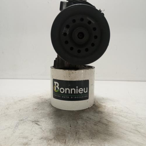 104488915-26b868ea-e22b-4a2d-bdde-f13b99e8136b-Piece-Compresseur-clim-883100D320-TOYOTA-YARIS-2-PHASE-2-01dacdea0c215afa69047df1977589e1806150aeea2266e6d8ed1a2416d4d9d3_m.jpg