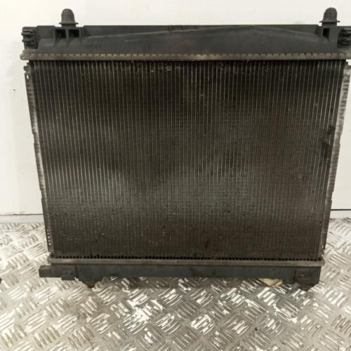 104488928-136fcb60-1539-44bd-b4ac-dccb4152beb7-Piece-Radiateur-eau-164000Y010-TOYOTA-YARIS-2-PHASE-2-5c9bc9e525fa8ddaa19cc37a8c5b2f94e1fb0c681cdb0db1196cb8efe7ad566d_m.jpg