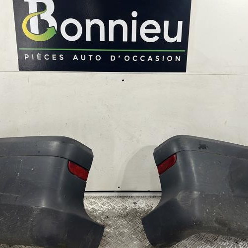 104599758-a715f528-75f9-4b7d-a0a4-1a62b5bd100b-Piece-Pare-choc-arriere-63988003719999-MERCEDES-VITO-639-PHASE-1-205b0f15487ef8db45a0e37c267599d21f6d3ec9fcda1da8a49bda62f3b3bf70_m.jpg