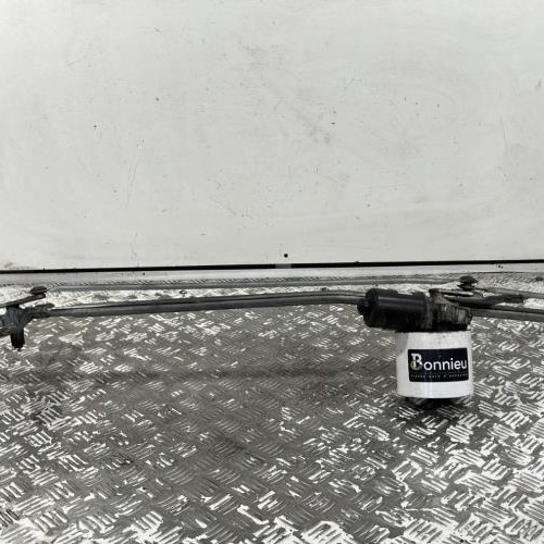 Moteur essuie glace avant