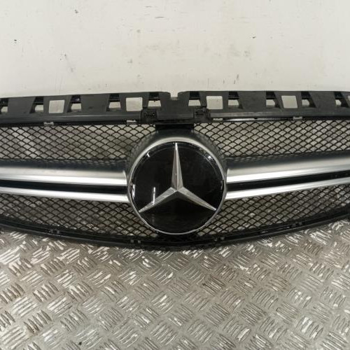 104691562-532963f4-cc24-4c9f-916e-e7cff7d9a025-Piece-Calandre-A1768880860-MERCEDES-CLASSE-A-176-PHASE-1-ed0e57f7a36a92736a60d0f8c8dfb2b10be364a7473f3728d9d5c59a4ddfd609_m.jpg