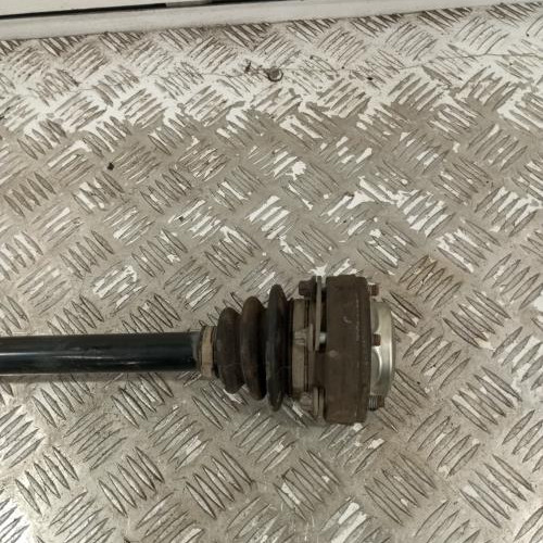 104967198-84e5dab8-1c6d-4346-bd9d-16b825056635-Piece-Cardan-arriere-gauche-transmission-7523959AI05-BMW-SERIE-1-E88-CABRIO-02e1ee1b5c6e987b36d6360ccf2784d8be4d21662aa9f249a6a457f571f24da0_m.jpg