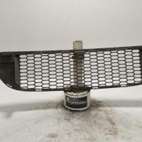 104967661-1f844d24-f5e8-4a6b-8b30-e1ac6298e9d5-Piece-Grille-de-pare-choc-15857711-BMW-SERIE-1-E88-CABRIO-4396003f8e7b2e3fe995dd033e6762daaa9924663ec393d0c939da69b37599a6_m.jpg