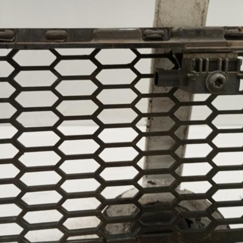 104967661-979c0a10-0067-4bb4-8f09-5d0a222f0461-Piece-Grille-de-pare-choc-15857711-BMW-SERIE-1-E88-CABRIO-1e13cb5ff0c354b9269bbc1d0694576b81b71b60d01286346c15ac56cb0eafc4_m.jpg