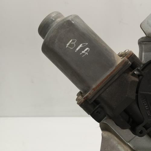 105054136-87e9ef90-38ce-447e-9d81-aedac060dce5-Piece-Leve-vitre-electrique-avant-droit-8200188551-RENAULT-KANGOO-1-PHASE-2-9cd53fe005c7f259488333922207ccc8b2a22e00a7cc0284f99db773b8b49db9_m.jpg