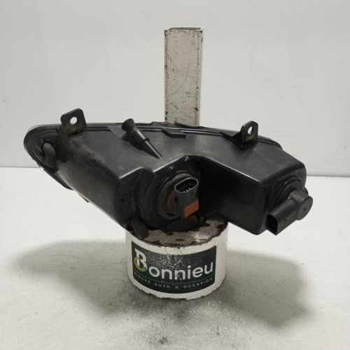 105070220-350751bc-04d5-43a3-b8b7-424d4805d16e-Piece-Anti-brouillard-gauche-feux-6R0941061E-VOLKSWAGEN-POLO-5-PHASE-1-e8a2a96c8bf137789094e7bd7f3ebb61753371f3165f39abf417a4c8c4606914_m.jpg