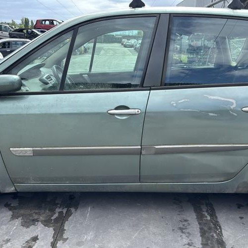 Vehicule-RENAULT-SCENIC%25202%2520PHASE%25201-2005-db68cbcad60e4da5afa821a83a2f3ac0bd9b6dee6870ba59ed45069b66ca751a_m.jpg