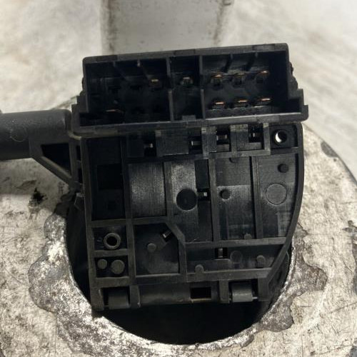105191911-f3b0c24e-b783-41d0-8451-4ff8bbfd04fd-Piece-Commodo-dessuie-glaces-7700838984-RENAULT-CLIO-1-PHASE-1-c1255379b6132980d0469743ce07467c99e9d630edc00f41da2756b918e0bfec_m.jpg