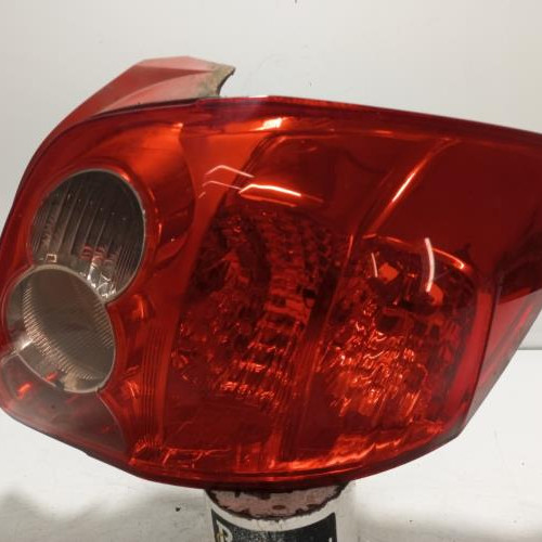 105198004-d6a19125-edcb-4ec7-906e-324288e5d096-Piece-Feu-arriere-principal-droit-feux-8155102400-TOYOTA-AURIS-1-PHASE-1-8bf973a85f1e18af1b16a702166dc55c5c2f85e692a69e81ac1847114a1d8ecb_m.jpg