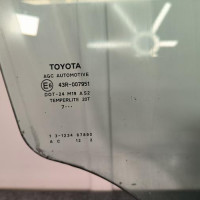 105198035-087ad1b0-4735-46d6-a178-69d536c54720-Piece-Vitre-avant-droit-6810102231-TOYOTA-AURIS-1-PHASE-1-1d6a31754b7578f5dbc5294c0b94c22d4342241c2e7689746a3a15b48f685073_m.jpg
