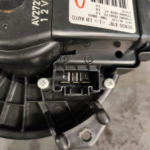 105200292-9419c9a0-e3f5-48d1-97a6-888fc1f9d795-Piece-Ventilateur-chauffage-8710302150-TOYOTA-AURIS-1-PHASE-1-07805ca6933ecdced7715fb4f664f563bca80d368a88aacc3af2f0aac7090932_m.jpg