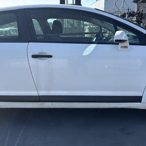 Vehicule-CITROEN-C4%25201%2520PHASE%25201%2520COUPE-2005-1bb180aa79c57c72b9ccc71f7c21691e8d6a07e24741b2523a682a51a2758f48_m.jpg