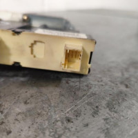 105212289-f7a9f96e-bf8a-4a6d-b34c-0f803baaee2e-Piece-Leve-vitre-electrique-avant-droit-00009222R1-CITROEN-C4-1-PHASE-1-COUPE-d0893a2bc4f8e988f5c055554f7adeca4f797d3c9c4747e5a6eed2e25414d014_m.jpg