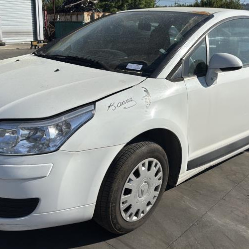 Vehicule-CITROEN-C4%25201%2520PHASE%25201%2520COUPE-2005-77aaa0e8e47b2bc12adeec11ec62c0eb23053473f555ebb585f2125b4bc72419_m.jpg