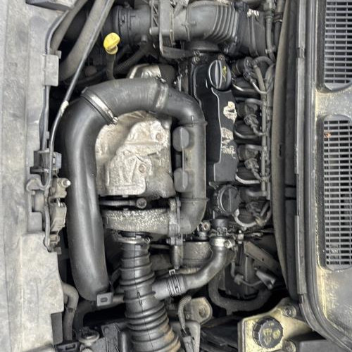 Vehicule-FORD-C-MAX%25201%2520PHASE%25201-2004-e088faf81932bbd9b26ff374e8655e22182fbf07499582ef3eb2c29581d0e431_m.jpg
