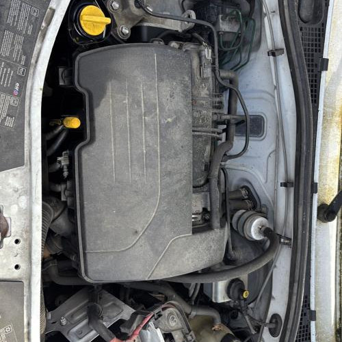 Vehicule-DACIA-SANDERO%25201-2011-bc7c5275f75d17d792c78e7a6ff912a4478cda48af03a985864c469a827a18fe_m.jpg