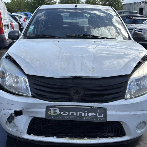 Vehicule-DACIA-SANDERO%25201-2011-251fd8adea42c051234f91a536e10b239b651c2fbb8729aef4e6f270e91b53fa_m.jpg