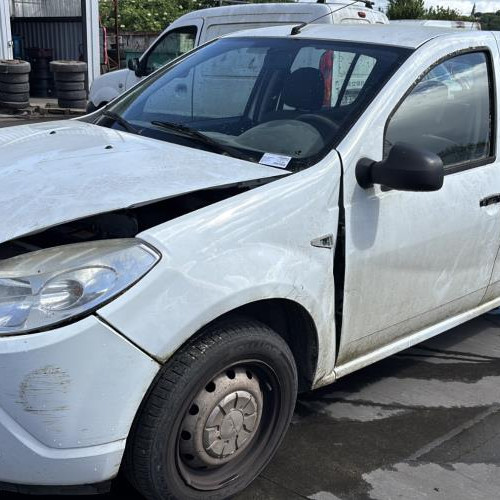 Vehicule-DACIA-SANDERO%25201-2011-df632162dea7a970bb81c26d192965cf479d8fd0d29d88a7acd2a8127f269d15_m.jpg