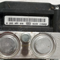 105230536-4490daae-9648-46e6-9965-997cd5829596-Piece-Bloc-ABS-freins-anti-blocage-8201063079-DACIA-SANDERO-1-19f3547b997badfb7ec58158e1f05afae3aed3b929f8394f9212fe5b4166011c_m.jpg