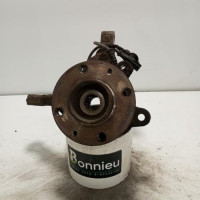 105230552-94df3e6f-dd63-4922-939f-05f046b367e6-Piece-Fusee-avant-droit-6001548867-DACIA-SANDERO-1-3d587abc0194903798dea9db81b6286fcf9fd36d8ee57cd20d4f989d263717de_m.jpg