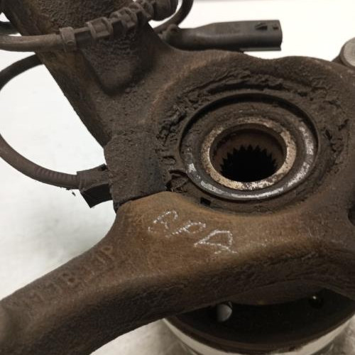 105230553-250eeee8-b861-405f-9c4b-9c7fc7412856-Piece-Fusee-avant-gauche-6001548865-DACIA-SANDERO-1-77afa7f68e4cf78e3b21ca5459a321bc4e23348011e8c373141324de4425edab_m.jpg