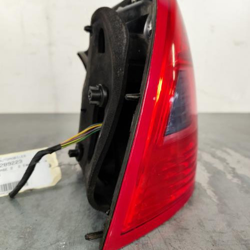 105289223-7adb6d81-db57-4366-85cf-c2643374a19c-Piece-Feu-arriere-principal-gauche-feux-00006350V3-CITROEN-C5-1-PHASE-2-4c67c66ca4b5ad32f572a316731f01f69725b3c4bcf3fa0f721c4e3abfbd324a_m.jpg