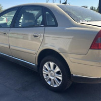 Vehicule-CITROEN-C5%25201%2520PHASE%25202-2005-32935e7b95e5065c5b7bd3794fdf2d13510d2bbd210d7f1617d812b9c42403b3_m.jpg