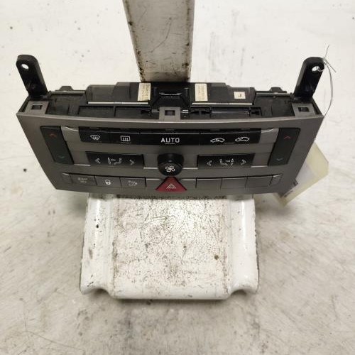 105291344-e718f68a-8e89-410a-ae80-df66d4d6b79e-Piece-Commande-chauffage-00006451RQ-CITROEN-C5-1-PHASE-2-7f0ec829f06e65e8c83588ca8b2ff0f7a58b86645bf28fa9262e553a8b1fb89b_m.jpg