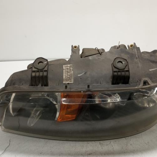 105352861-c64c58bf-9aa6-45be-a706-314e0f7a2e8c-Piece-Optique-avant-principal-gauche-feuxphare-46522720-FIAT-PUNTO-2-PHASE-1-3f14bf14745d0a03bde7064f36500ac4e8d2eaab9ddf2ffa663ed1dcd509e168_m.jpg