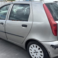 Vehicule-FIAT-PUNTO%25202%2520PHASE%25201-2000-9298f7135c01b27dffb81ebb657bc28e102bc6e2dc4657cfd230cddb2170451e_m.jpg